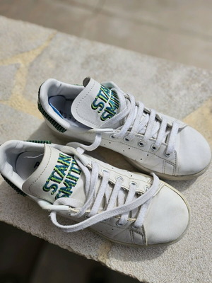 Adidas αθλητικά λευκά μεταχειρισμένα, νούμερο 36, φορεμένα μια σεζόν
