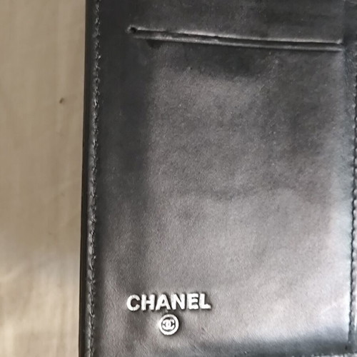 Chanel long patent leather wallet vintage condition with dust bag