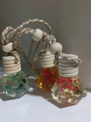 Car air freshener like new, available in many scents