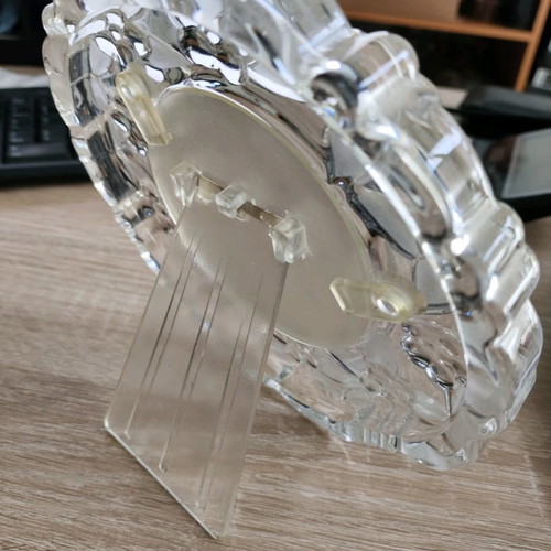 Crystal frame used, 15 cm diameter