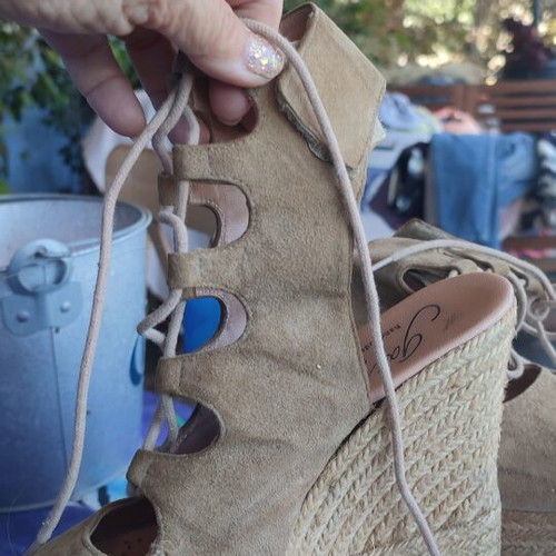 Gaimo women's platform espadrille size 38 used, beige