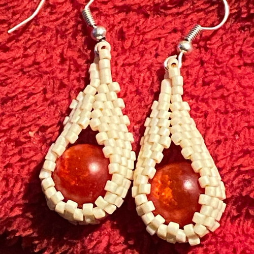 Handmade drop-shaped beaded earrings new, beige and orange