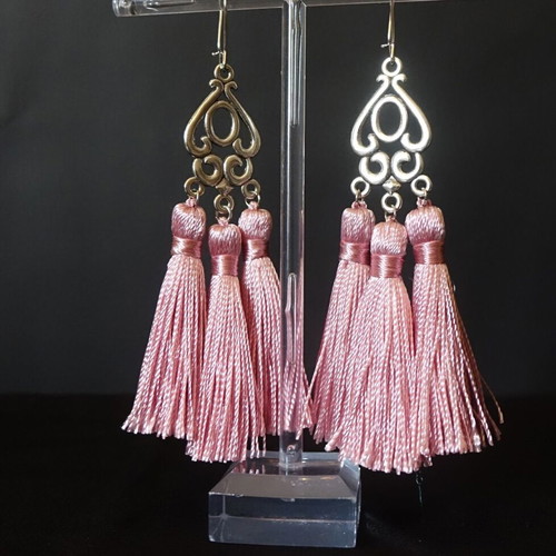 Tassel earrings new, pink and silver