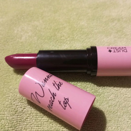 Limited Edition Lipstick Fashion Victim by DUST+CREAM like new