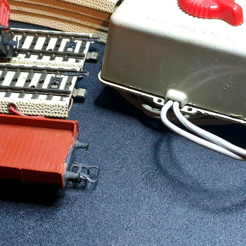 Marklin Primex 2000 3079 train with complete tracks and power supply used, functional