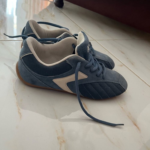Athletic leather suede shoes size 38 like new, gray and blue