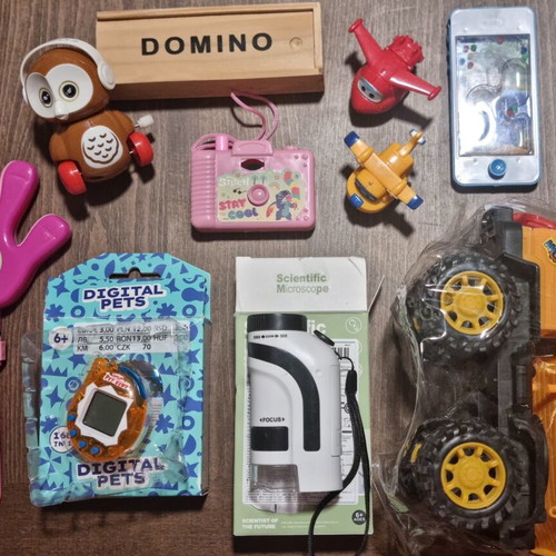 Toy set for children aged 3 and up, 17 pieces, used