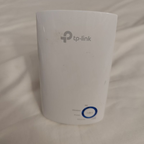 Tp Link Wifi Extender 300 Mbps and Powerline Adapters like new