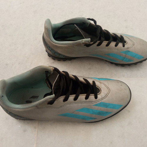SOCCER SHOES ADIDAS MESSI***WAREHOUSE CLEARANCE***WHOEVER GETS THERE FIRST!