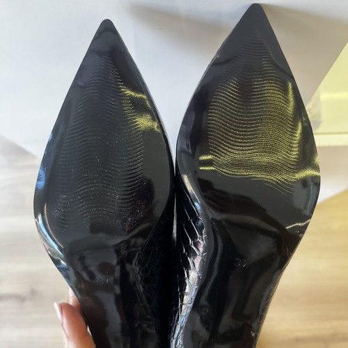 Iris black boots size 37 with kitten heel new