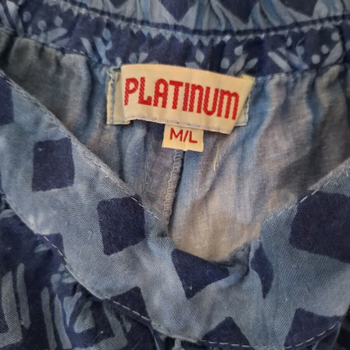 Platinum summer shorts used, size M-L, white and blue