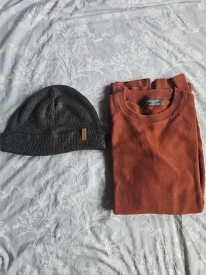 Σετ πουλόβερ Primark και σκούφος Decathlon σαν καινούργιο