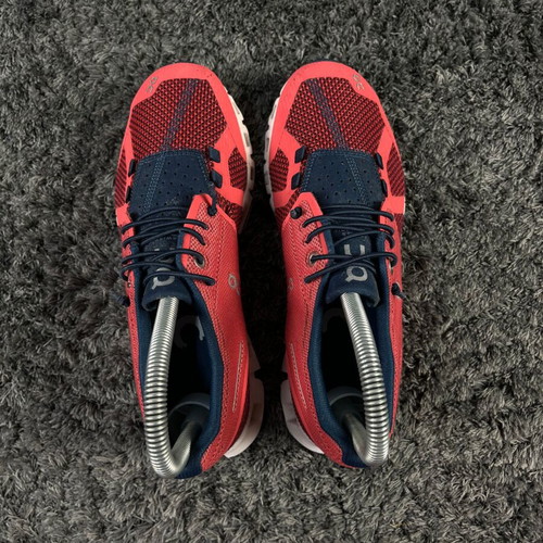 On Cloud Running 5 women's running shoes like new, red, size 37