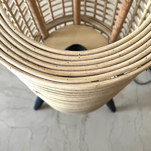 Wooden woven table lamp used, beige with black legs