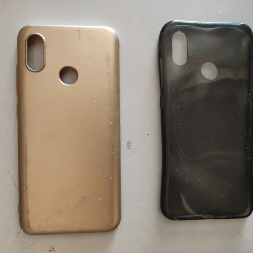 Mobile phone cases used, two colors available