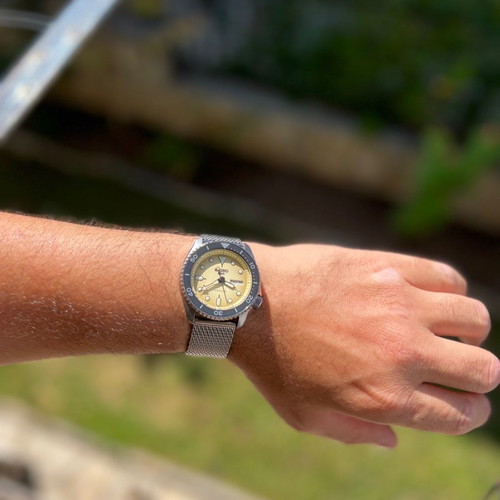 Seiko 5 Sports SRPD67K1 Автоматичен Шампанско Отлично Състояние