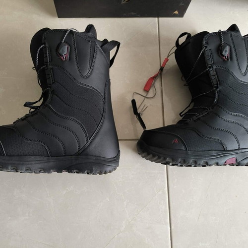 Burton Mint Speedzone Women's Snowboard Boots Black, Like New