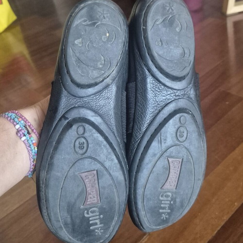 Camper black ballerinas like new, size 39