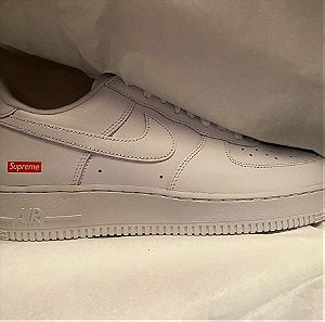 Nike Air Force 1 Low Supreme White Size: 44,5 New in Box