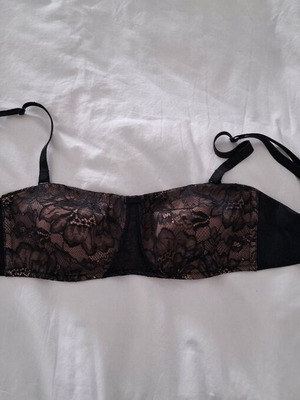 Triumph bra 70C new, black without padding