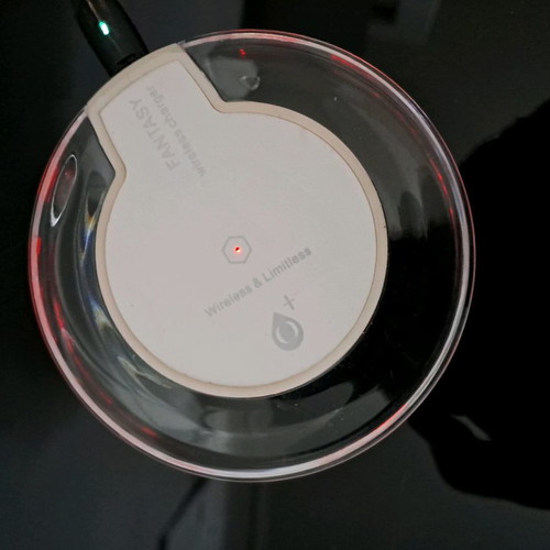 Fantasy wireless charger new, waterproof with cable