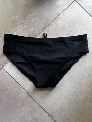 Nike swimwear used, size L, black