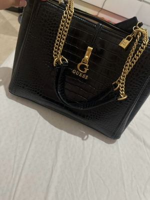 Τσάντα guess μεγάλη