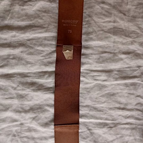Pieces leather belt with elastic, like new, brown, size 75