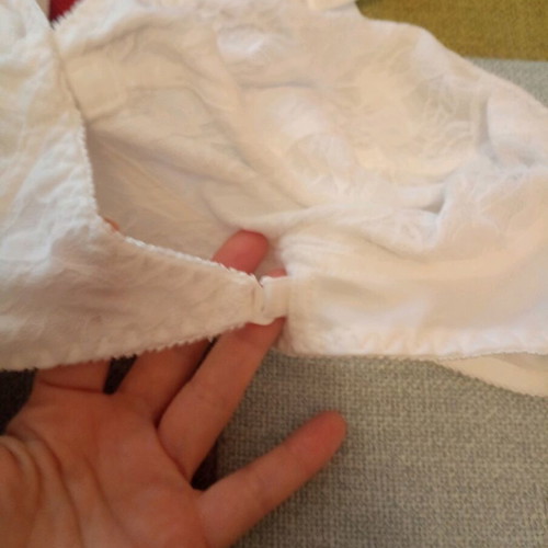 Nursing bra white like new