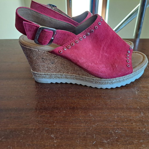 Gabor sandals size 38, red
