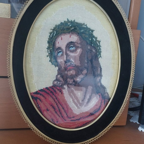 Handmade Gobelin Needlepoint Jesus in Oval Frame with Velvet mint