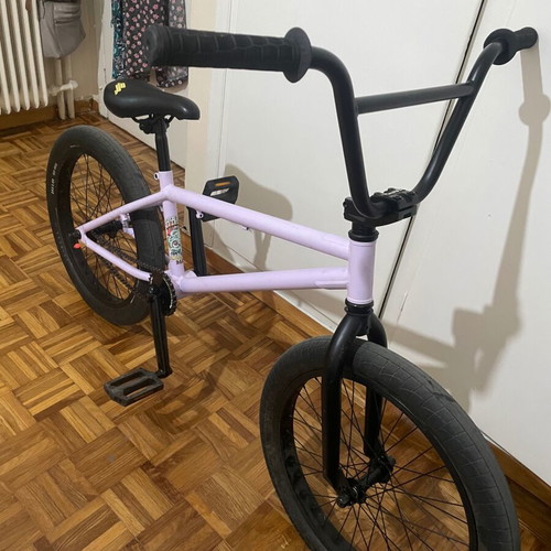 BMX Haro bike like new, 20 inch wheels, male, gears