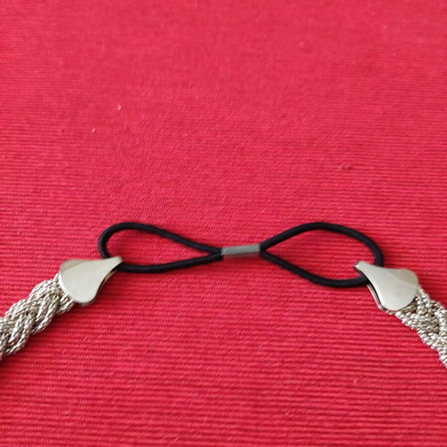 Metal hair clip like new with braid design