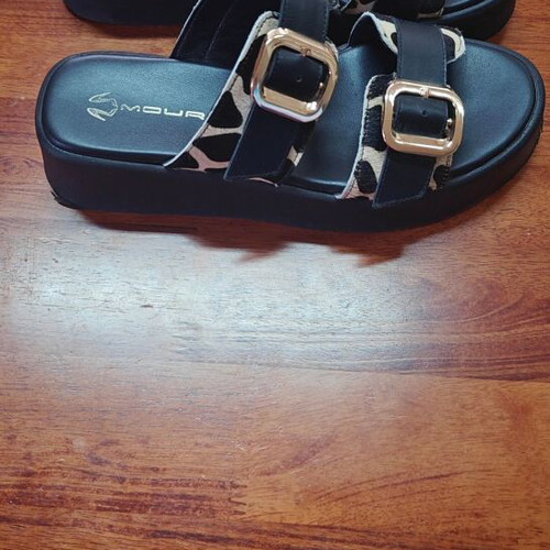 Mourtzi women's platform sandals size 38 like new, black leather