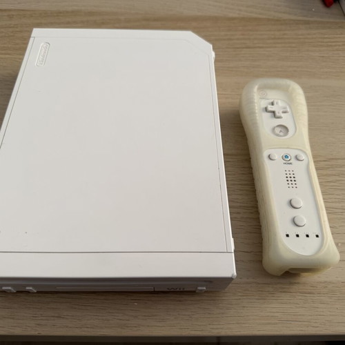 Nintendo Wii Console with Wii Remote like new
