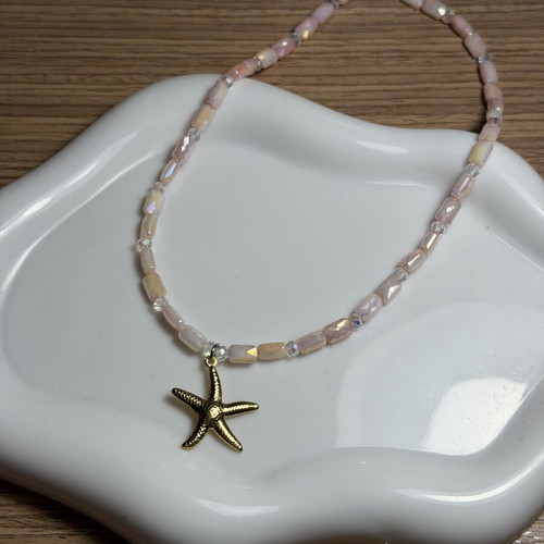 Handmade necklace new, gold color