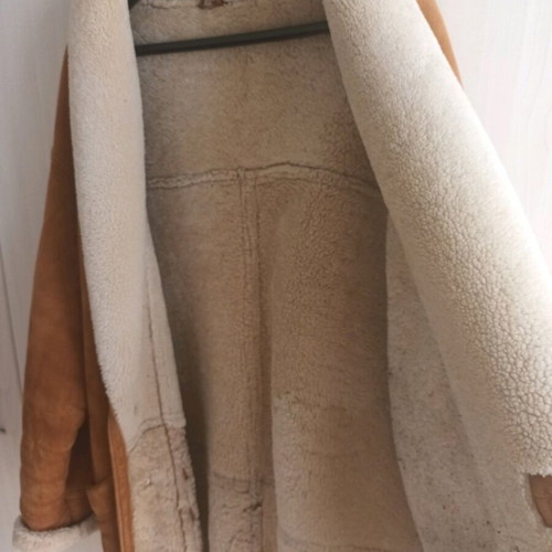 Sheepskin jacket camel color size L, vintage