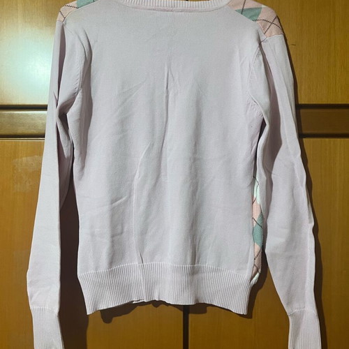 Knitted sweater like new, thin pullover S/M pink with diamond pattern
