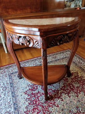 Console table made of solid wood and marble like new