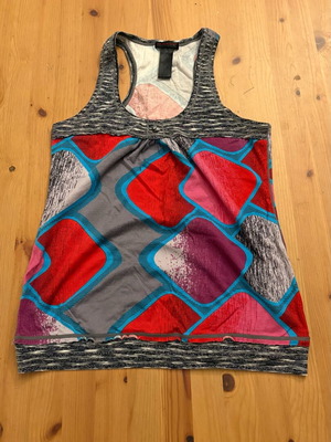 Gusto tank top like new with silver details size M