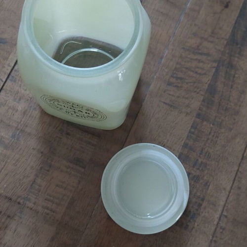 Sugar bowl like new, holds up to 1kg of sugar