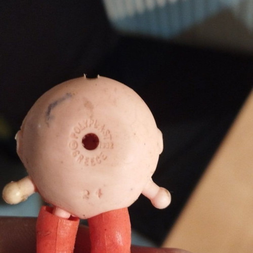 Maki collectible figures used, pack of 3, missing parts