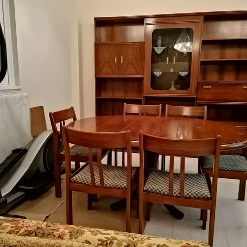 Rosewood dining set with sideboard and 6 chairs like new