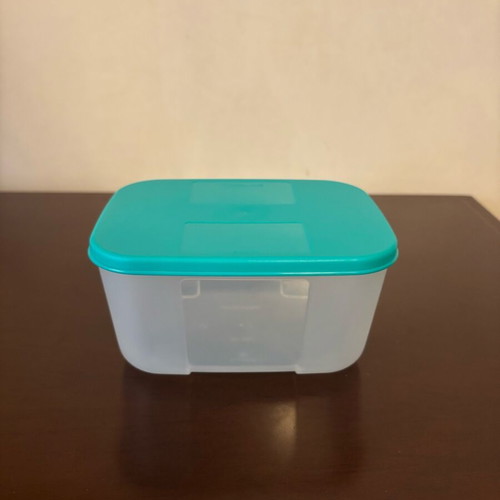 Tupperware storage container 700 ml turquoise fresh system new