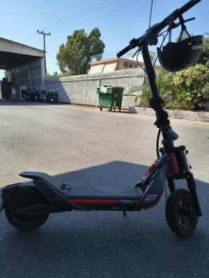 Segway ZT3 Pro electric scooter like new