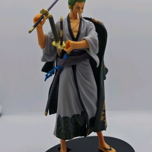 Zoro Kimono (One Piece) 18cm PVC figure like new without packaging