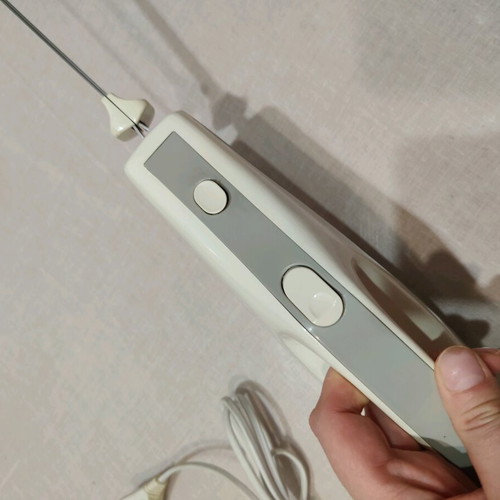 Electric knife GeBe new in excellent condition