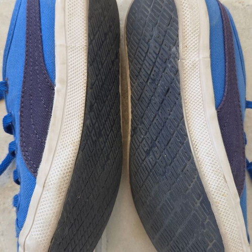 Puma sneakers blue size 28 used for boys