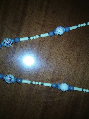 Bone short necklace like new, beige multicolor