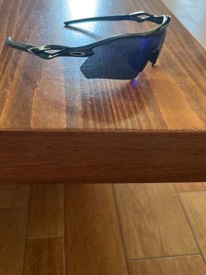Oakley γυαλιά ηλίου καινούργια, μπλε φακοί